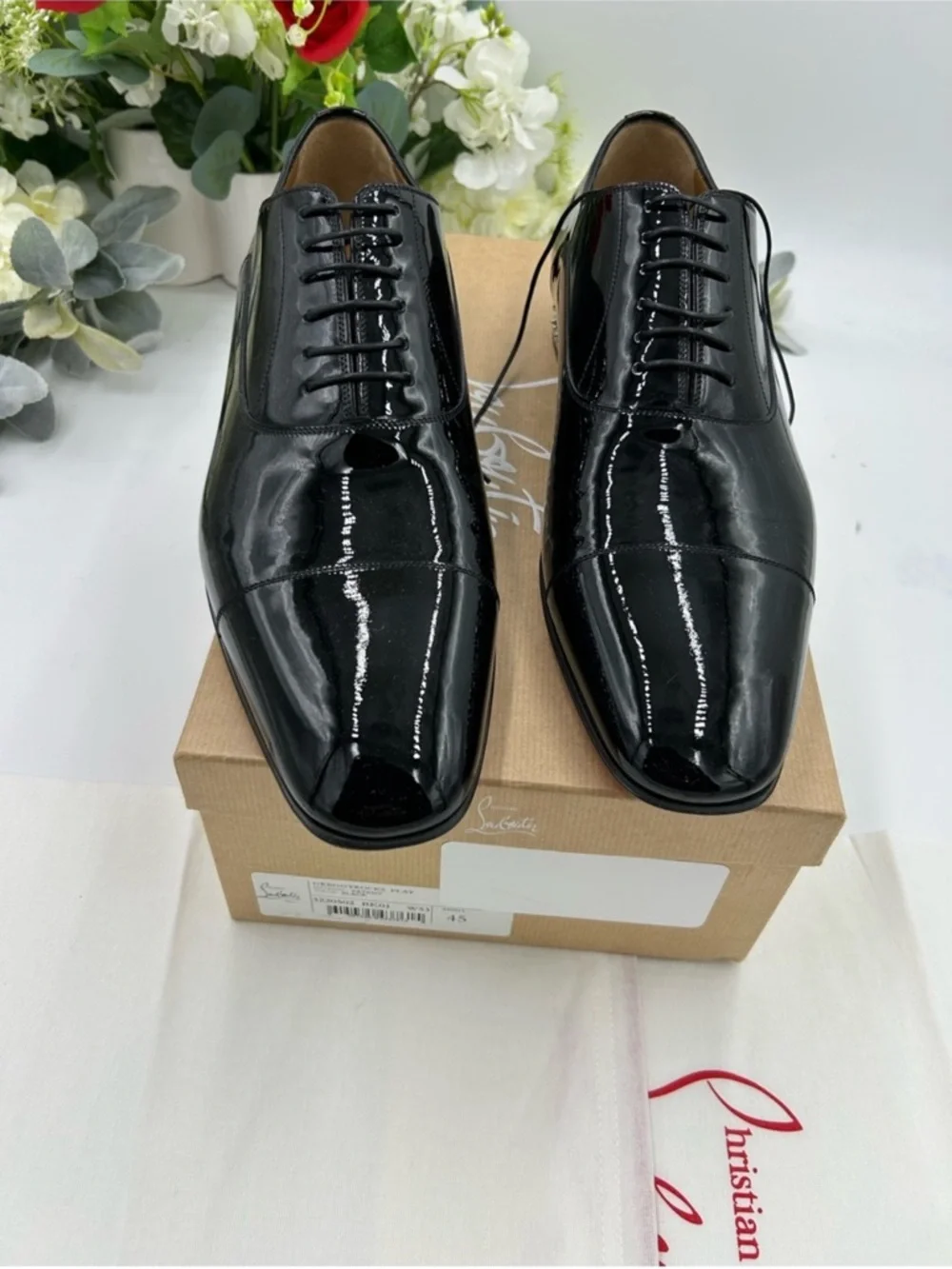 Men’s Christian Louboutin GREGGYROCKS patent leather spiked Oxford size 45